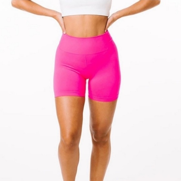 ZYIA Pants - ZYIA Seamless Hustle Compression Shorts New